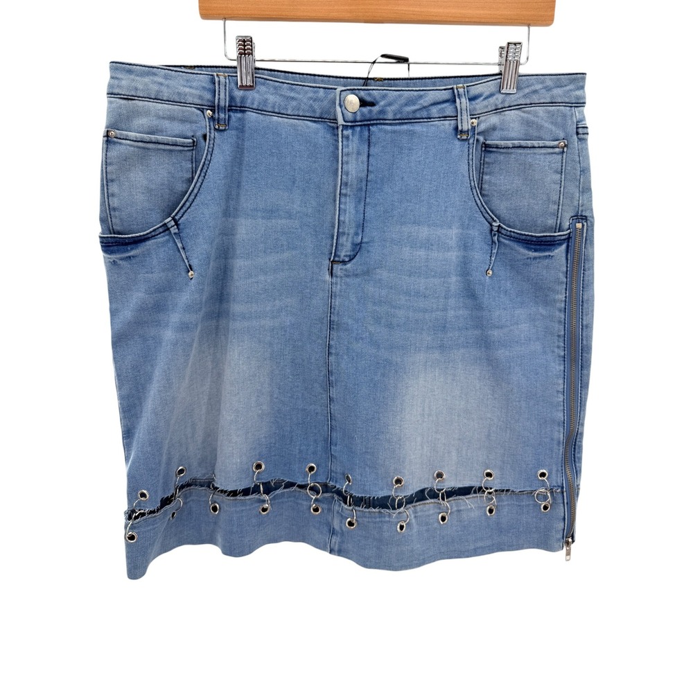 Tesoro Moda Blue Denim Mini Skirt Grommet Ring Hem Side Zip Womens Size 18 NEW